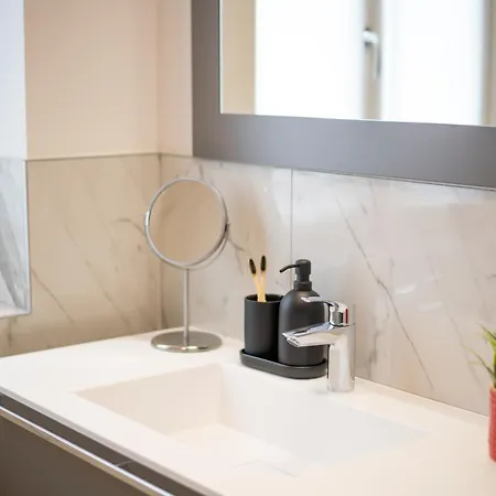 Dei Venti North By Curtiaffitti Pianello Del Lario