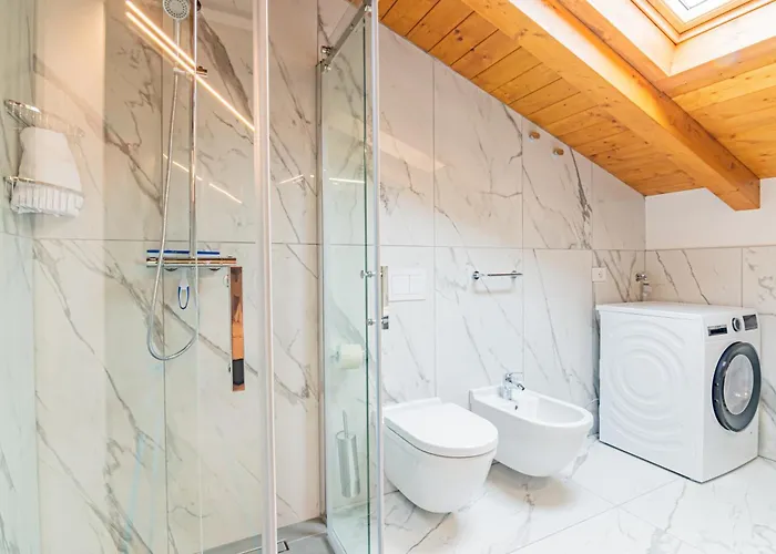 Dei Venti North By Curtiaffitti Pianello Del Lario