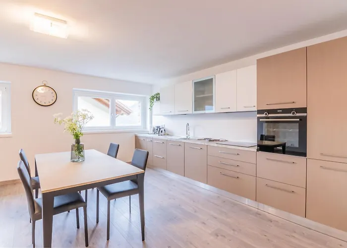 Dei Venti North By Curtiaffitti